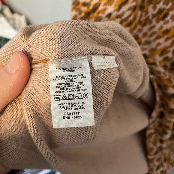 Ann Taylor Leopard Print Crewneck Sweater, Large - Picture 5 of 6